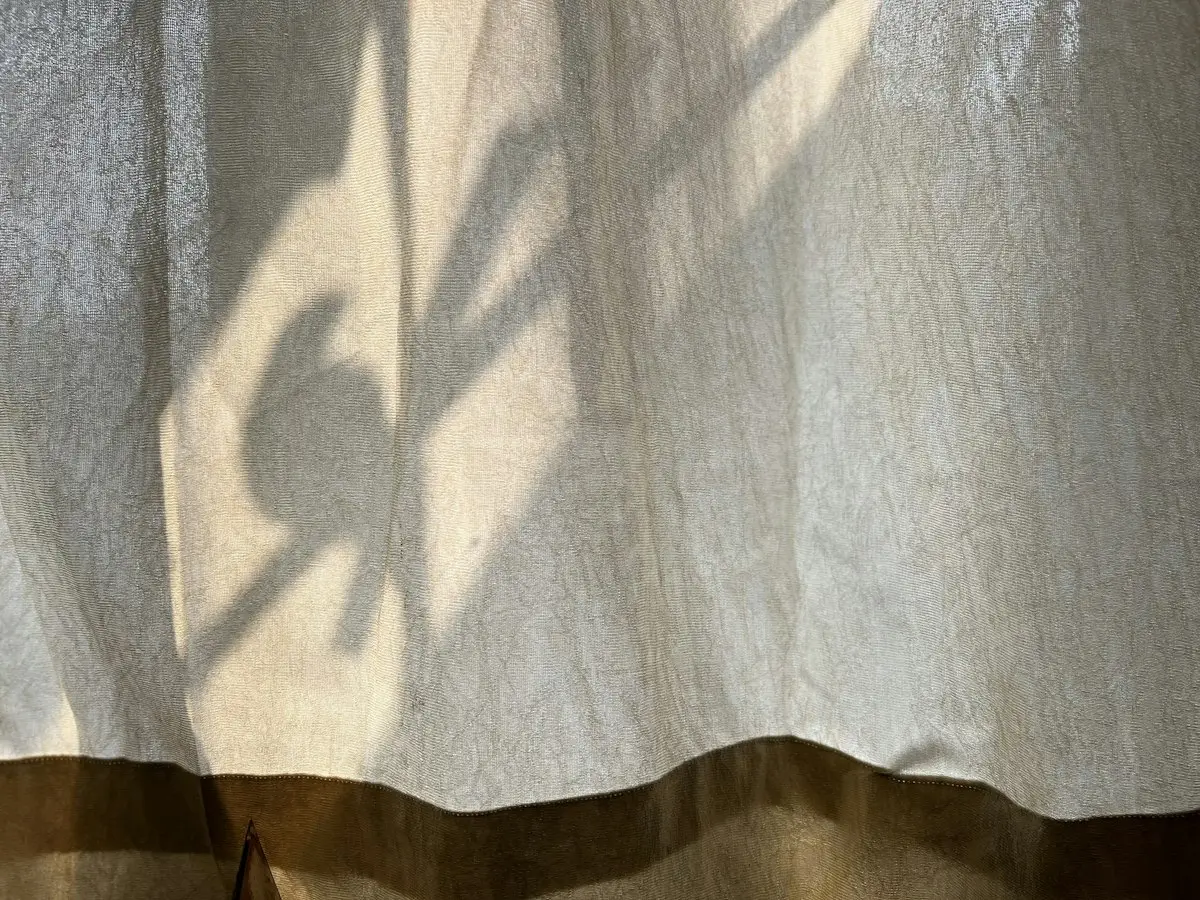 Light Filtering Piedra · Detalle